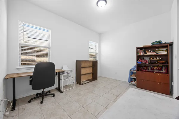 $2,850 | 303 Eagle Ford Drive, Kyle, TX 78640