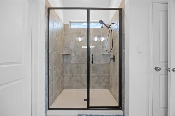 $2,850 | 303 Eagle Ford Drive, Kyle, TX 78640