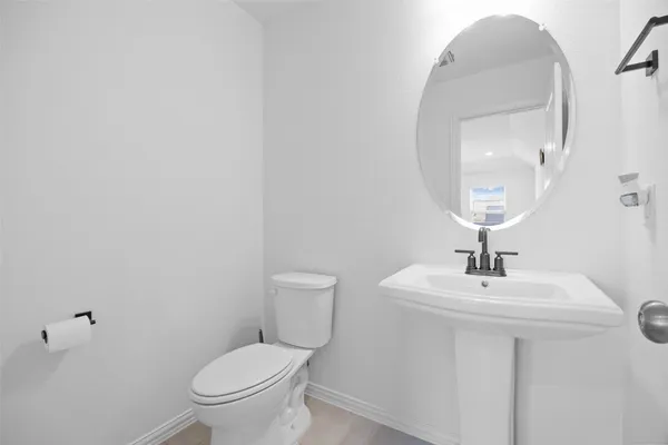 $2,850 | 303 Eagle Ford Drive, Kyle, TX 78640