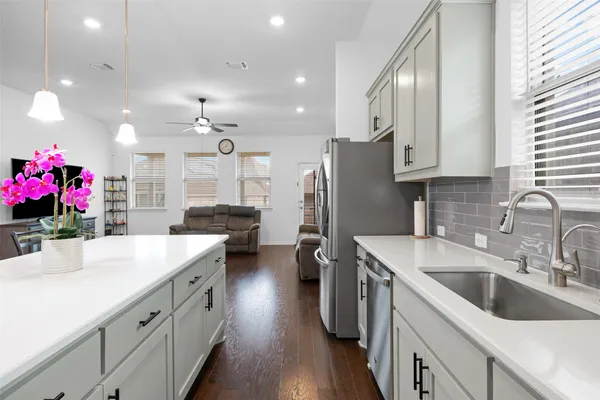 $2,850 | 303 Eagle Ford Drive, Kyle, TX 78640