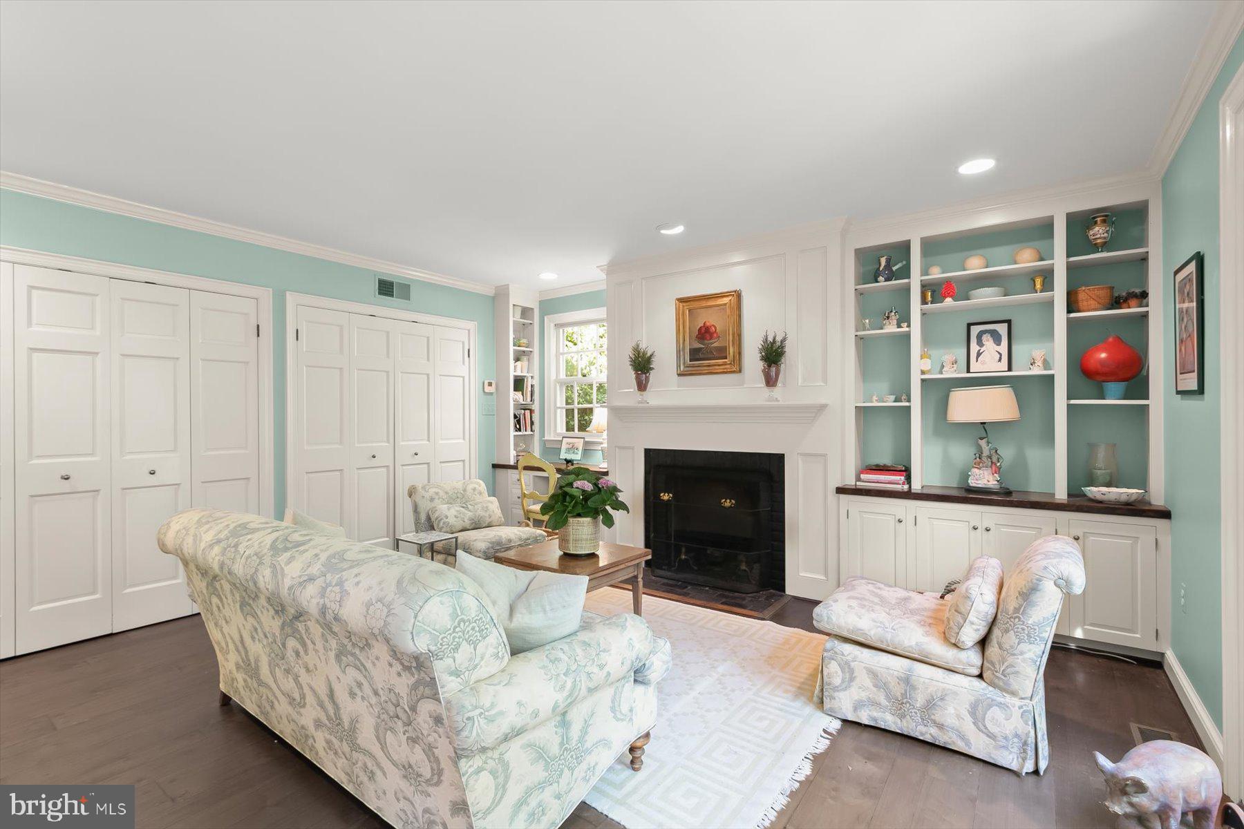 4423 Boxwood Road Bethesda, MD 20816 - Photo 10 of 30 Family Room