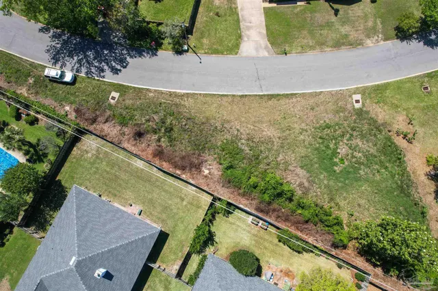 an aerial view of a yard