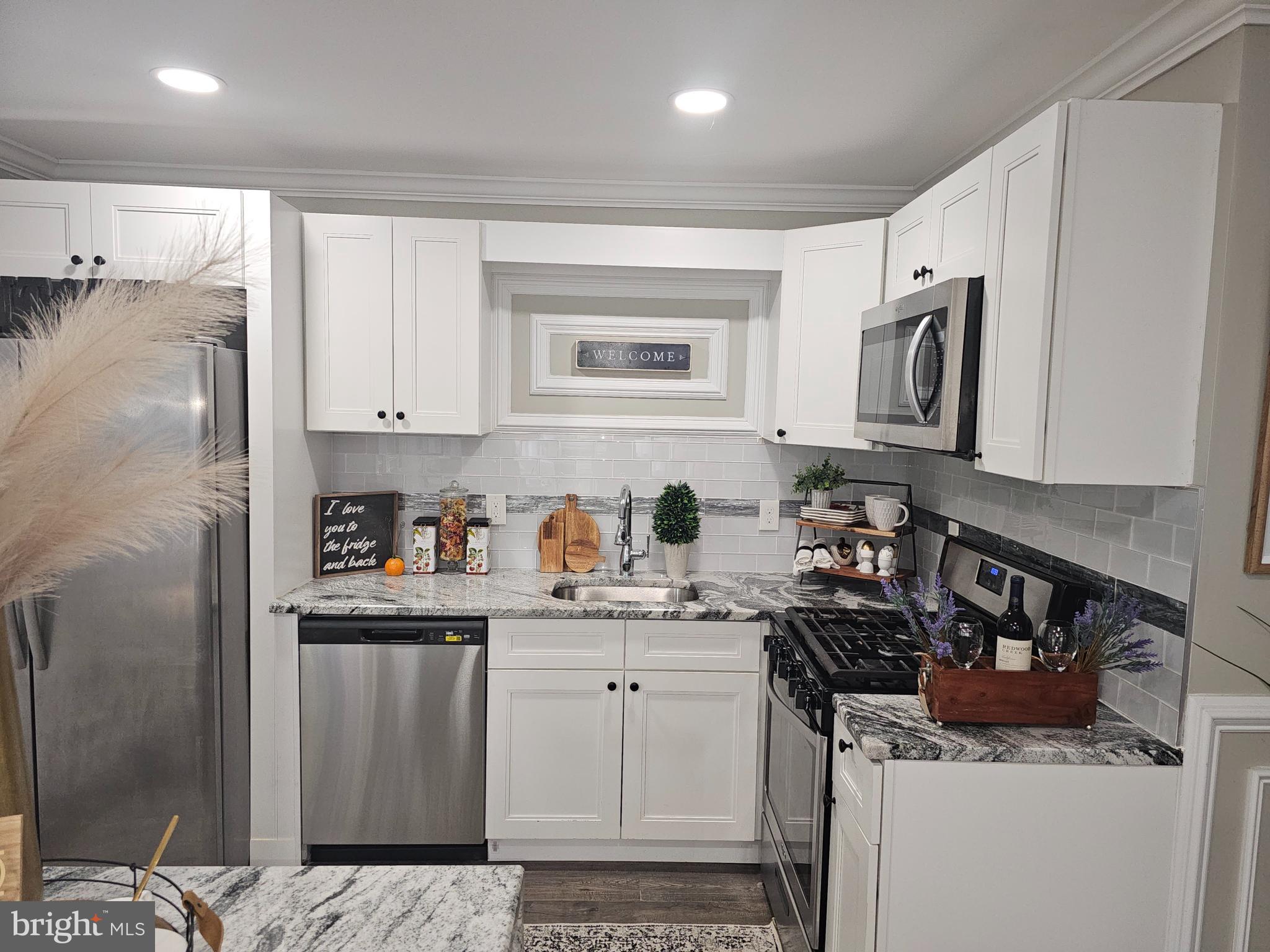 17 Roxburn Place Willingboro, NJ 08046 - Photo 5 of 25