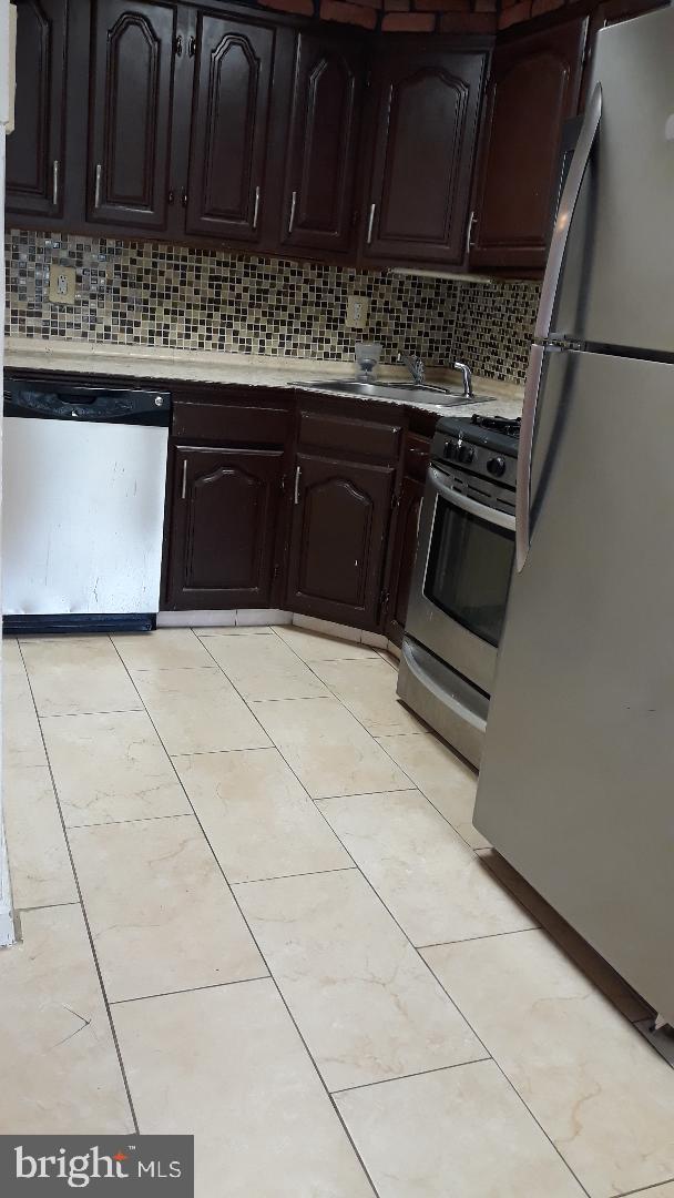 2028 Heather Road Folcroft, PA 19032 - Photo 14 of 33