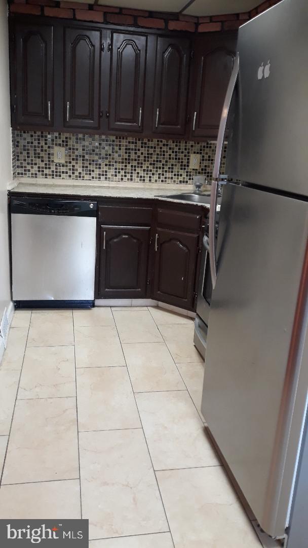 2028 Heather Road Folcroft, PA 19032 - Photo 15 of 33
