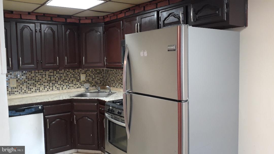 2028 Heather Road Folcroft, PA 19032 - Photo 17 of 33