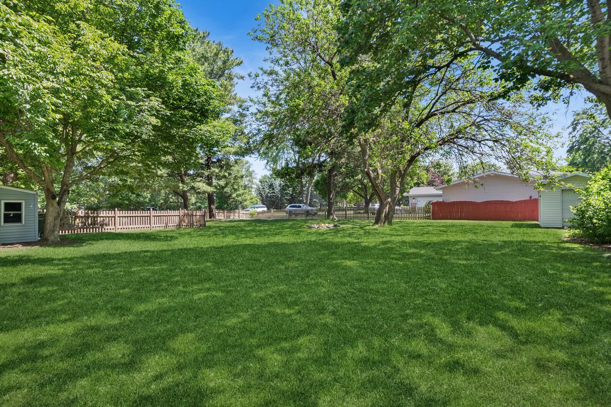 28W691 Leverenz Road Naperville, IL 60564 - Photo 20 of 29