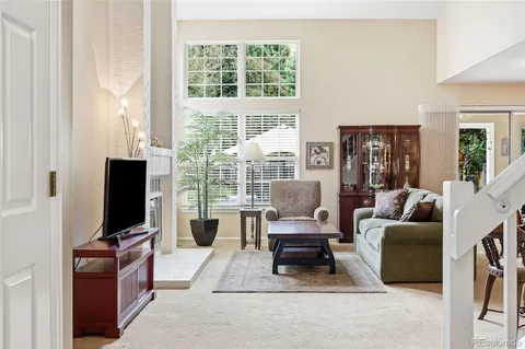 $520,000 | 1570 South Roslyn Street, Denver, CO 80231
