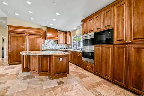 $1,865,000 | 1460 Orpheus Avenue, Encinitas, CA 92024