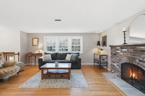 $559,000 | 37 Woodlawn Drive, Sturbridge, MA 01566