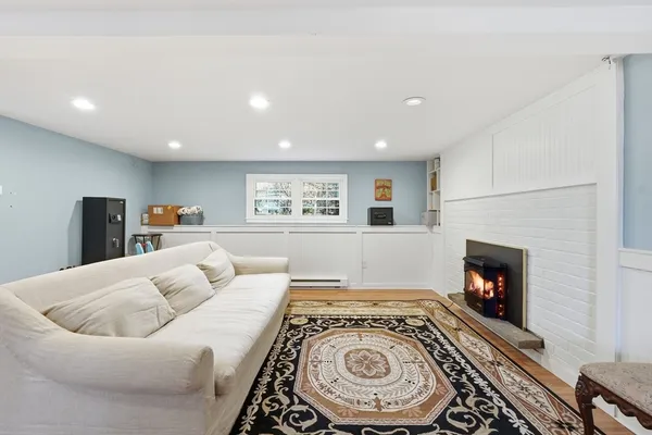 $559,000 | 37 Woodlawn Drive, Sturbridge, MA 01566
