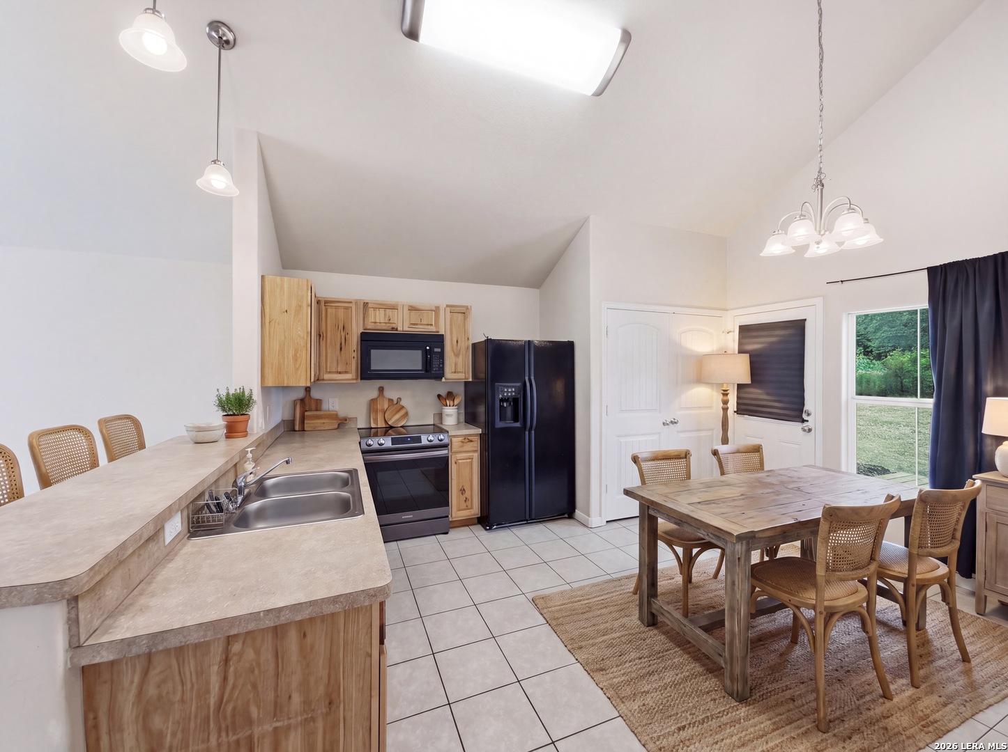 473 High Drive Spring Branch, TX 78070 - Photo 9 of 22 Gallery Image 9