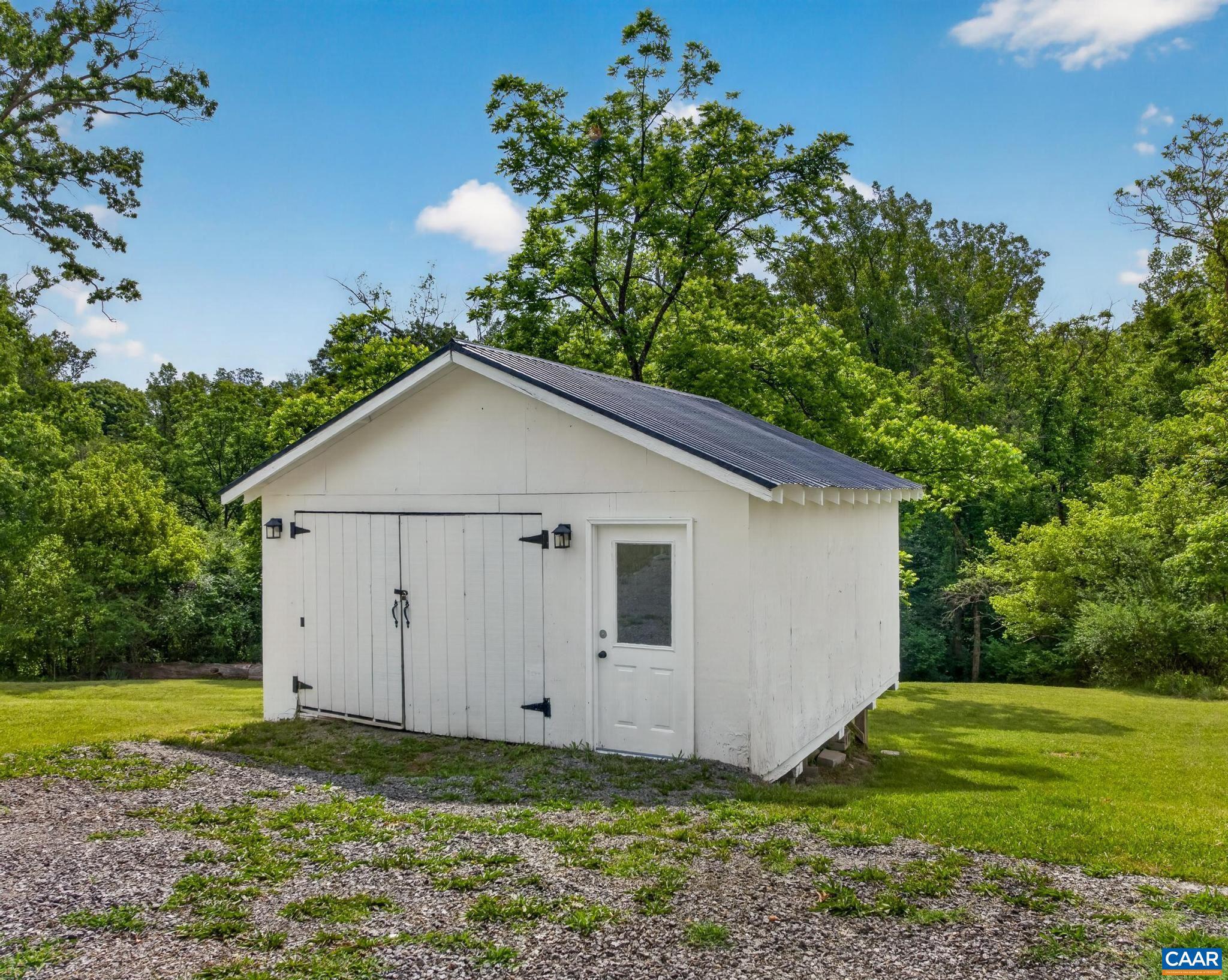2160 Salem Road Schuyler, VA 22969 - Photo 2 of 37