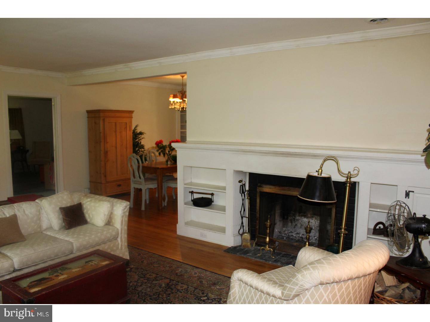 96 Laurel Road Princeton, NJ 08540 - Photo 7 of 22 Living Room