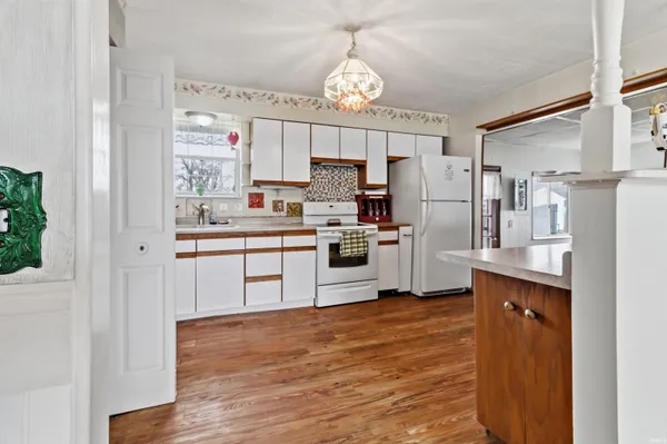 $110,000 | 110 West North D Street, Gas City, IN 46933