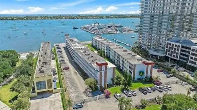 $1,850 | 4500 North Flagler Drive, Unit A20, West Palm Beach, FL 33407