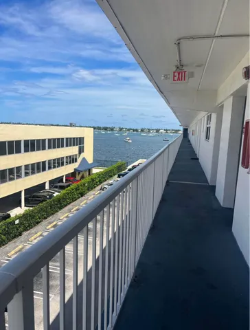 $1,850 | 4500 North Flagler Drive, Unit A20, West Palm Beach, FL 33407