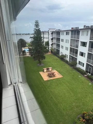 $1,850 | 4500 North Flagler Drive, Unit A20, West Palm Beach, FL 33407