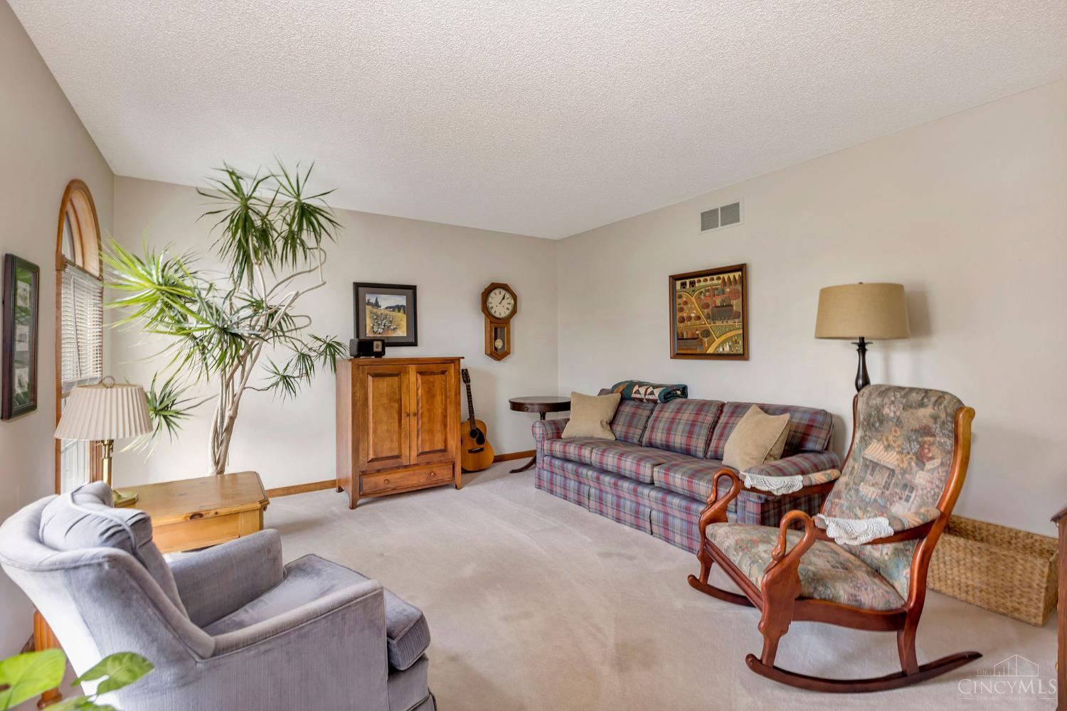 2136 Stillwell Beckett Road Hamilton, OH 45013 - Photo 2 of 40 Gallery Image 2