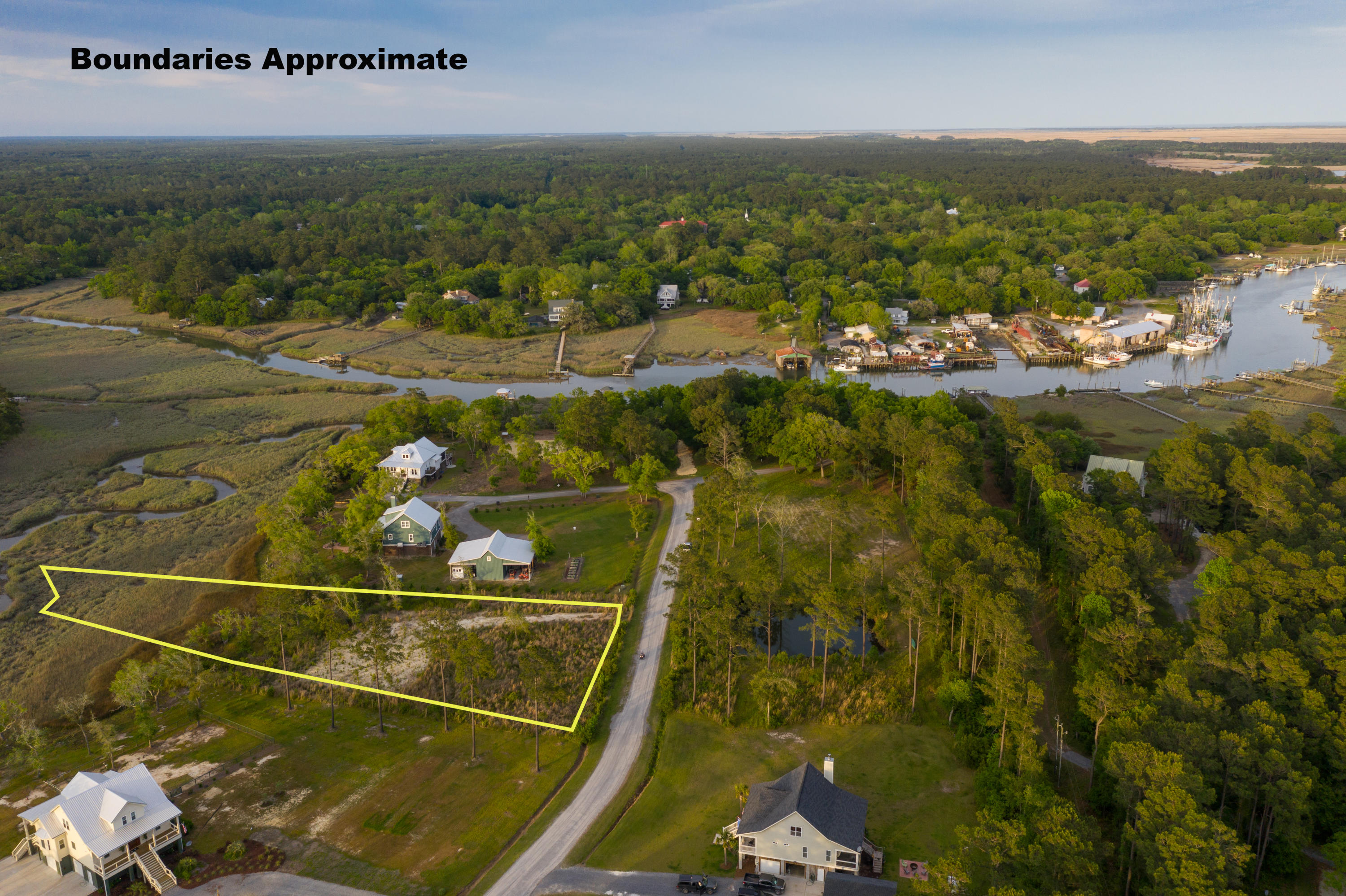 636 Broadmarsh Road McClellanville, SC 29458 - Photo 5 of 26 636BroadmarshRd-5