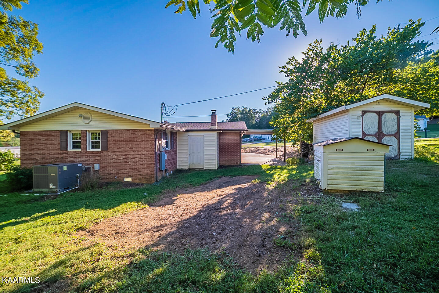 1033 Old Dutch Valley Road Clinton, TN 37716 - Photo 7 of 21 listing_4