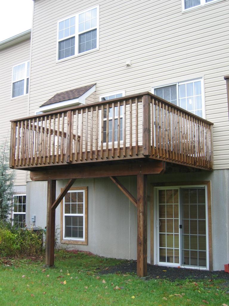 54 C Lower Ridgeview Circle Bartonsville, PA 18321 - Photo 6 of 15 Walk-Out Basement w/ Window & Lg. Deck
