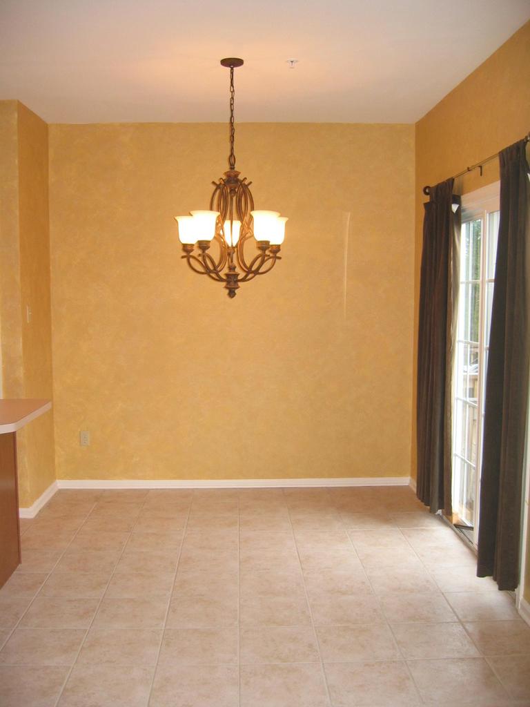 54 C Lower Ridgeview Circle Bartonsville, PA 18321 - Photo 8 of 15 Dining area Opens to Rear Deck w/ Views
