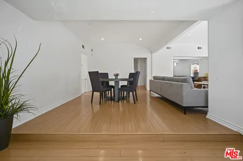 $10,995 | 232 South Crescent Drive, Beverly Hills, CA 90212