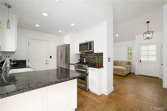 $1,200,000 | 20 Wintermist, Irvine, CA 92614