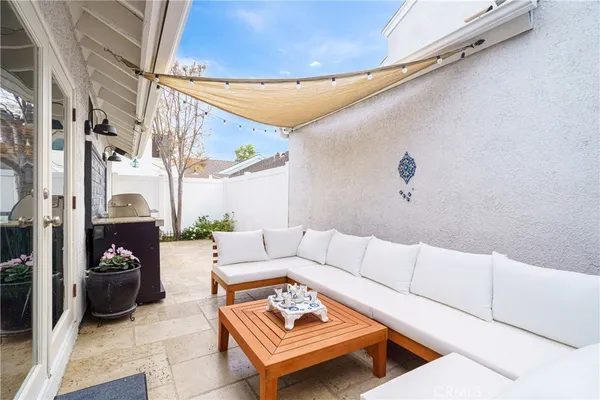 $1,200,000 | 20 Wintermist, Irvine, CA 92614