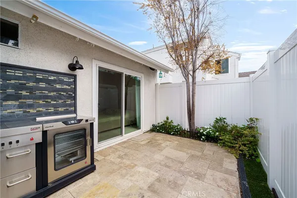 $1,200,000 | 20 Wintermist, Irvine, CA 92614