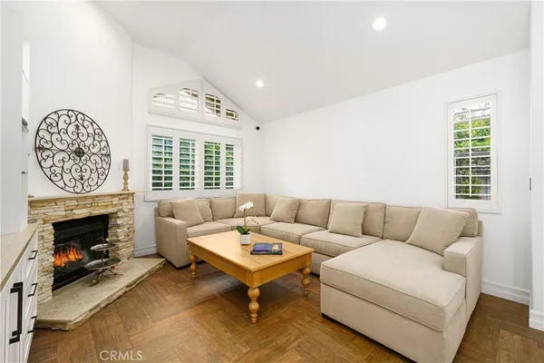 $1,200,000 | 20 Wintermist, Irvine, CA 92614