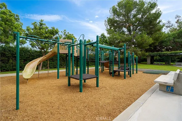 $1,200,000 | 20 Wintermist, Irvine, CA 92614
