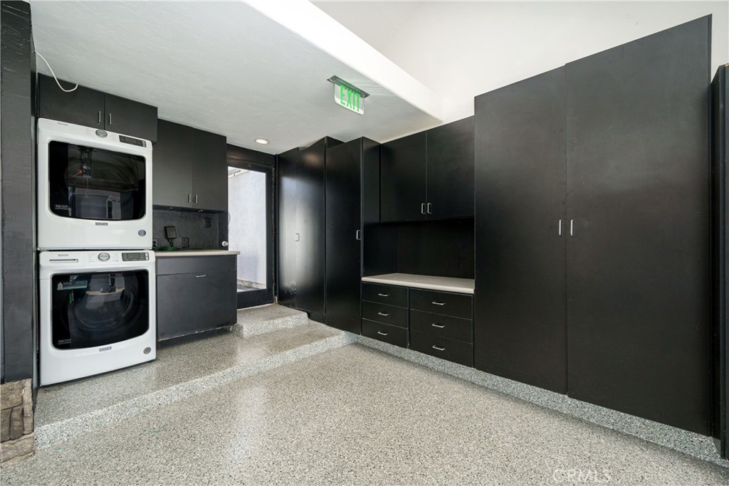 20 Wintermist Irvine, CA 92614 - Photo 47 of 51 a view of a kitchen from a hallway
