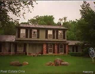 1719 Oakstone Drive Rochester, MI 48309 - Photo 1 of 1 Listing Image