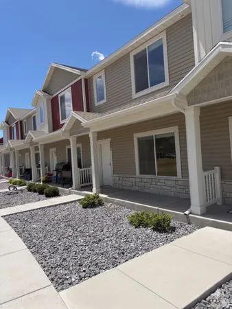 $329,900 | 427 South 1540th Street East, Hyrum, UT 84319