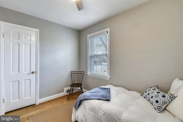 $4,500 | 1727 Oakcrest Drive, Alexandria, VA 22302
