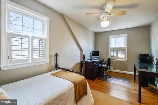 $4,500 | 1727 Oakcrest Drive, Alexandria, VA 22302