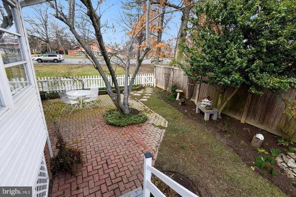 $4,500 | 1727 Oakcrest Drive, Alexandria, VA 22302