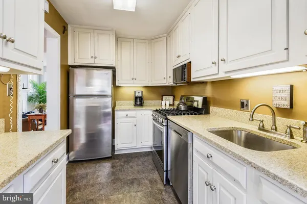 $4,500 | 1727 Oakcrest Drive, Alexandria, VA 22302