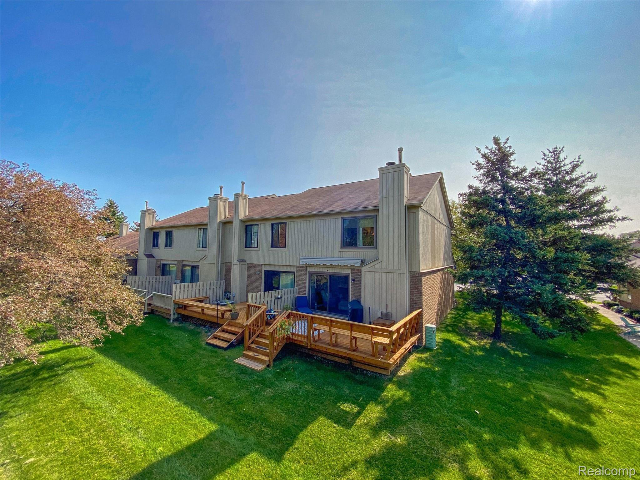 510 Tennyson, Unit 56 Rochester, MI 48307 - Photo 28 of 30 DJI_20200921_114230_852.jpg