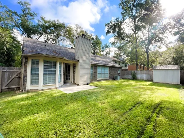 $2,225 | 107 South Village Knoll Circle, The Woodlands, TX 77381