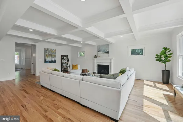 $1,648,999 | 3857 Pinewood Terrace, Falls Church, VA 22041