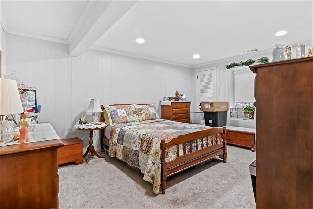 1101 Lindsay Road Carnegie, PA 15106 - Photo 16 of 24 Gallery Image 16
