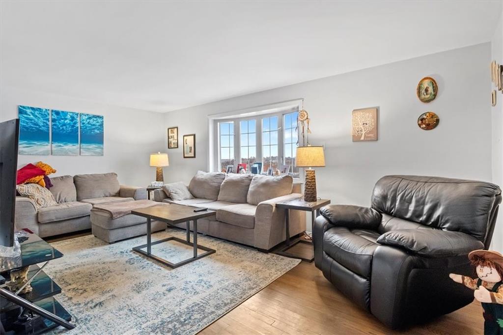 1101 Lindsay Road Carnegie, PA 15106 - Photo 23 of 24 Gallery Image 23