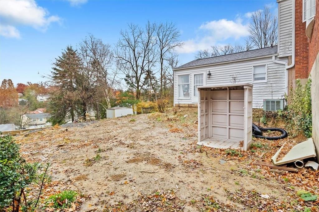 1101 Lindsay Road Carnegie, PA 15106 - Photo 24 of 24 Gallery Image 24