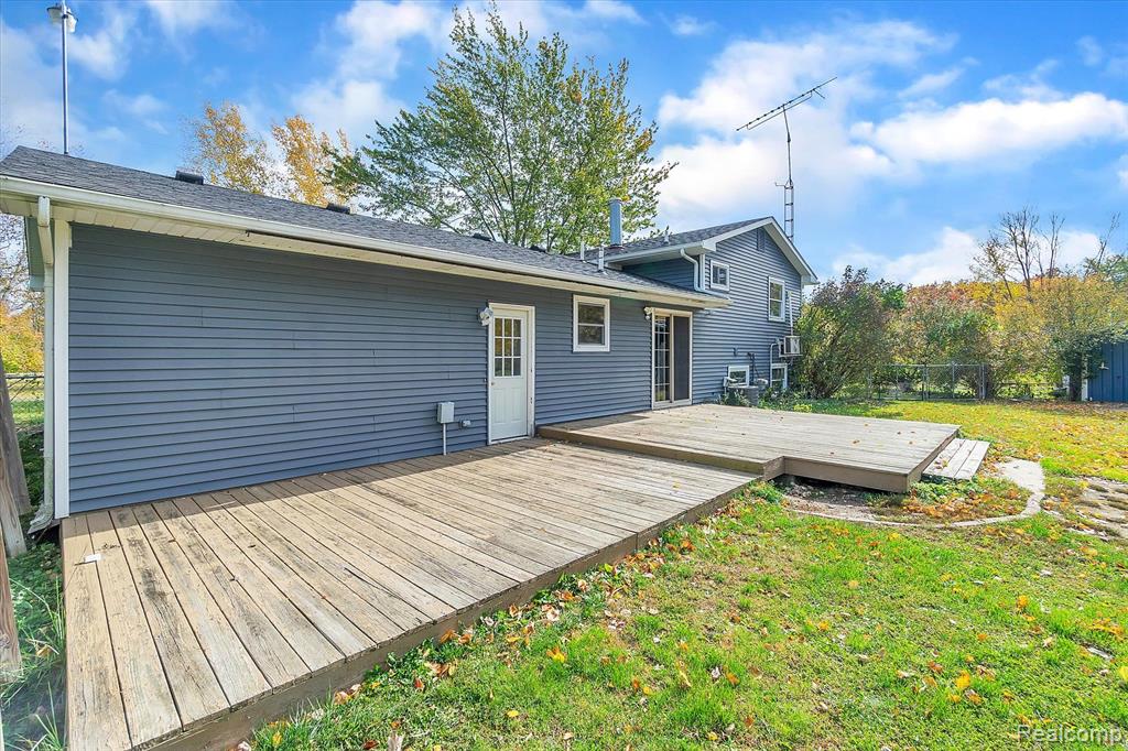 11532 Sharp Road Linden, MI 48451 - Photo 33 of 41