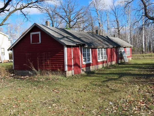 $189,900 | 16533 180th Street Southeast, Red Lake Falls, MN 56750