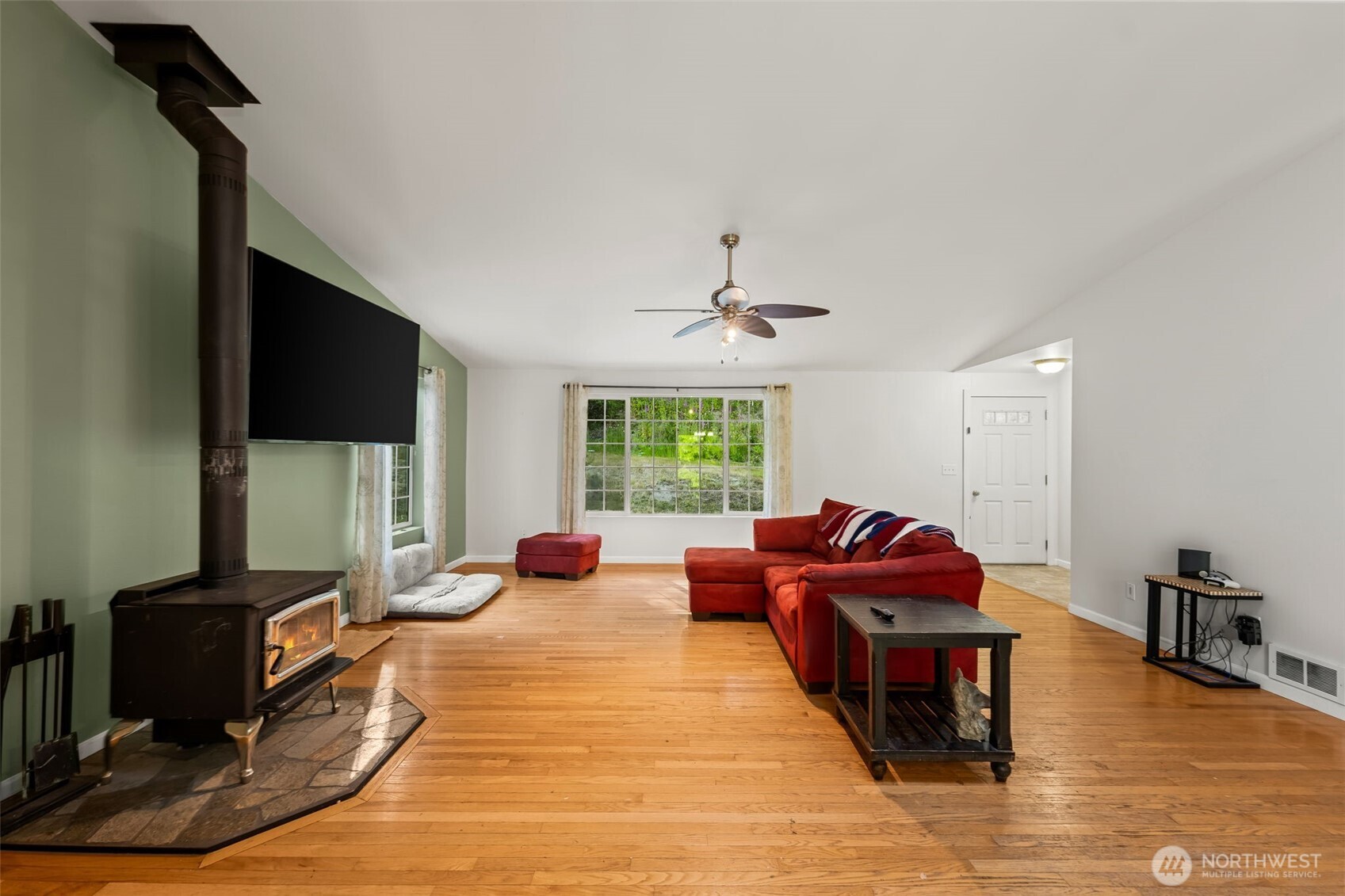 600 East Probert Road Shelton, WA 98584 - Photo 4 of 39 Gallery Image 4