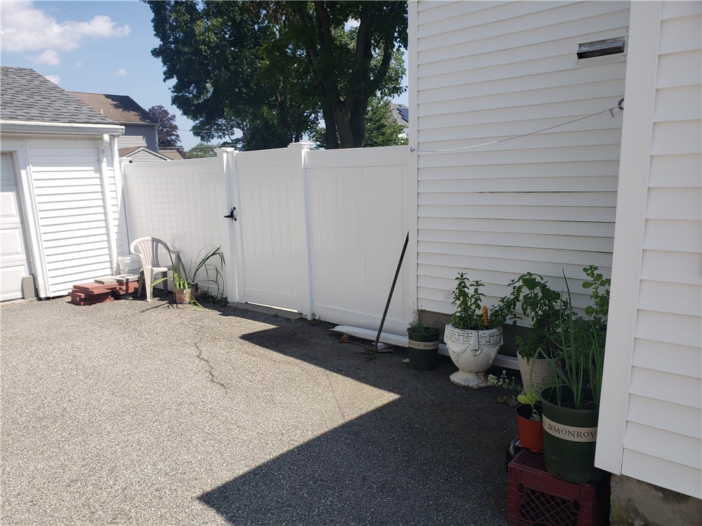 5 Cass Street Lincoln, RI 02865 - Photo 4 of 22 Gallery Image 4